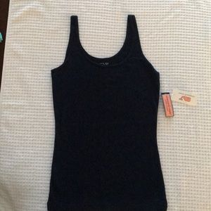 Vineyard vines tank